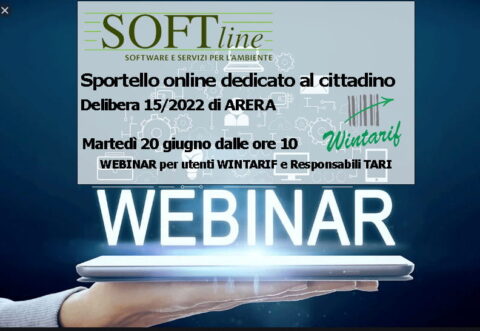 Mano con computer che mostra il webinar di Softline dedicato al nuovo sportello online